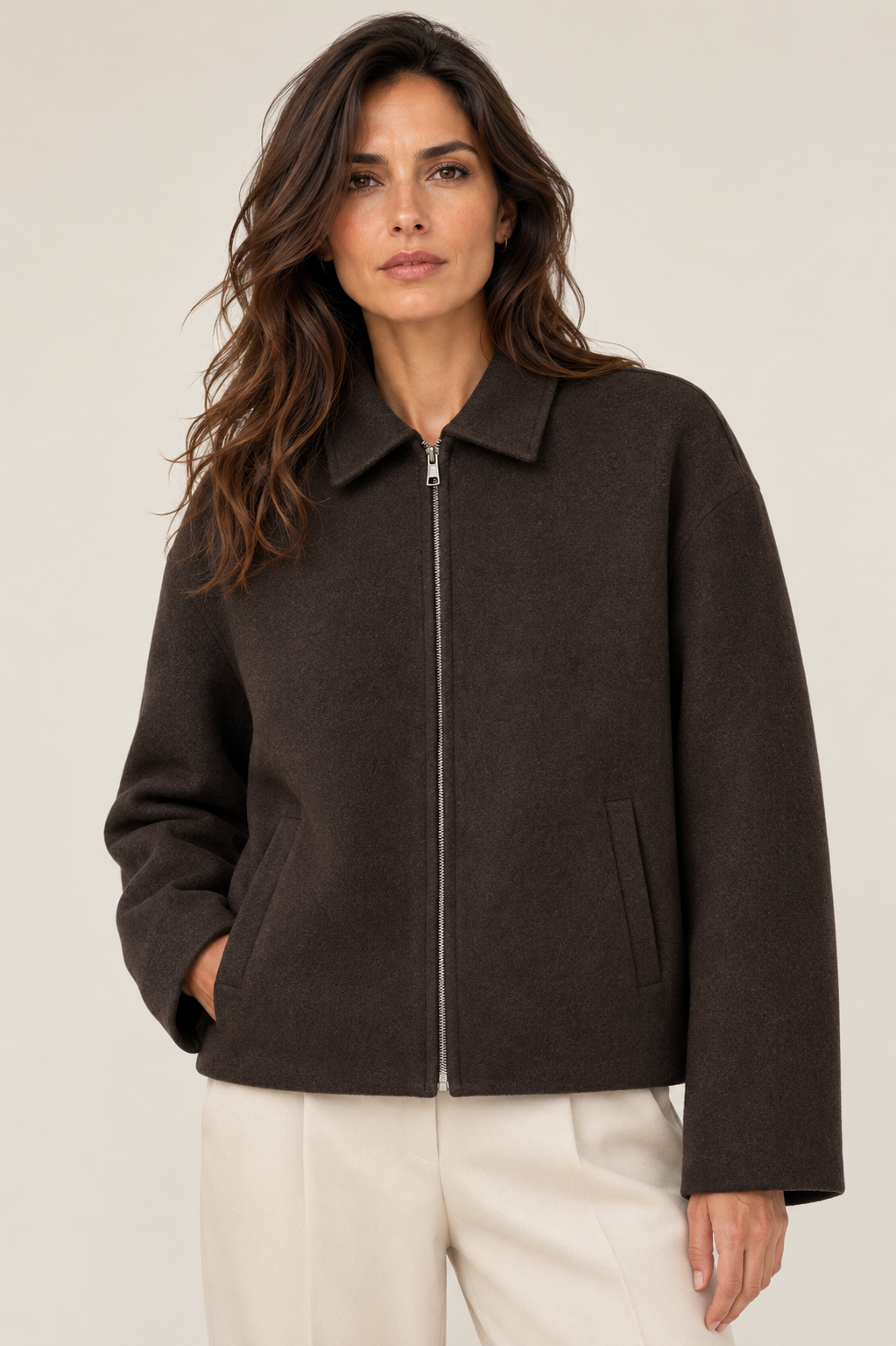 Giacca Donna Marrone con Colletto Classico e Chiusura con Zip