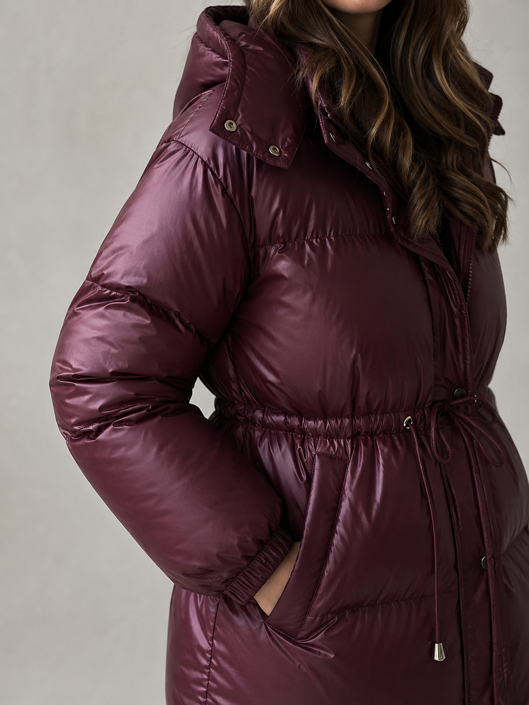 Piumino Donna Invernale con Cappuccio e Coulisse in Vita